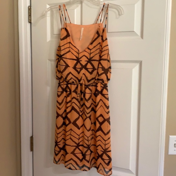 Hello Miss Orange Dress - Picture 1 of 2